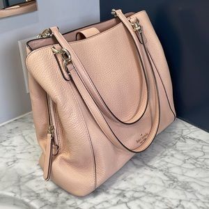 Kate Spade handbag in excellent condition.